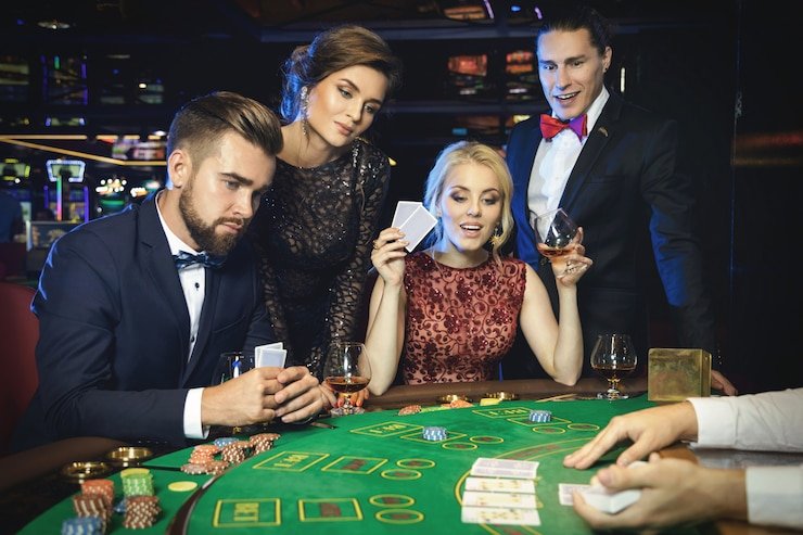 Pemilihan game baccarat dan blackjack dalam live casino bantogel yang mudah dinavigasi